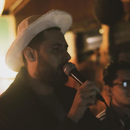 Casa Almarita - Hostal, Bar Y Restaurante Medellín Kültér fotó