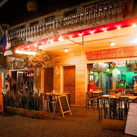 Casa Almarita - Hostal, Bar Y Restaurante Medellín Kültér fotó