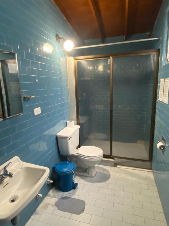 Casa Almarita - Hostal, Bar Y Restaurante Medellín Kültér fotó