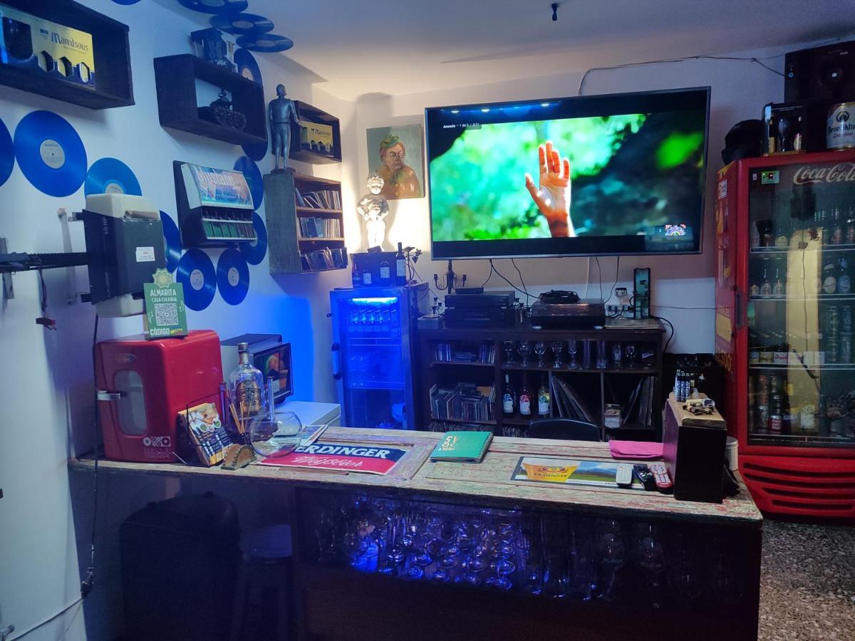 Casa Almarita - Hostal, Bar Y Restaurante Medellín Kültér fotó