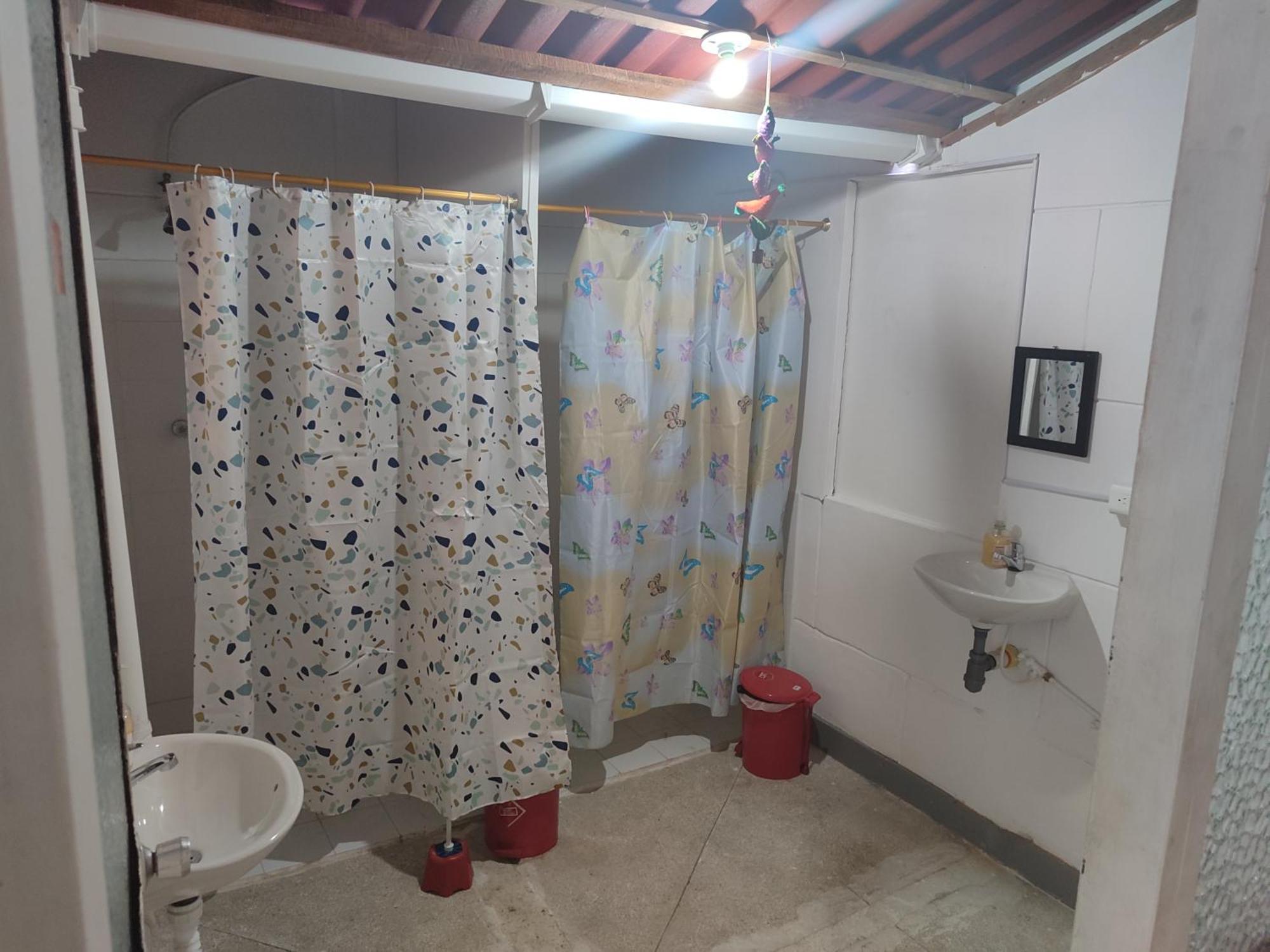 Casa Almarita - Hostal, Bar Y Restaurante Medellín Kültér fotó