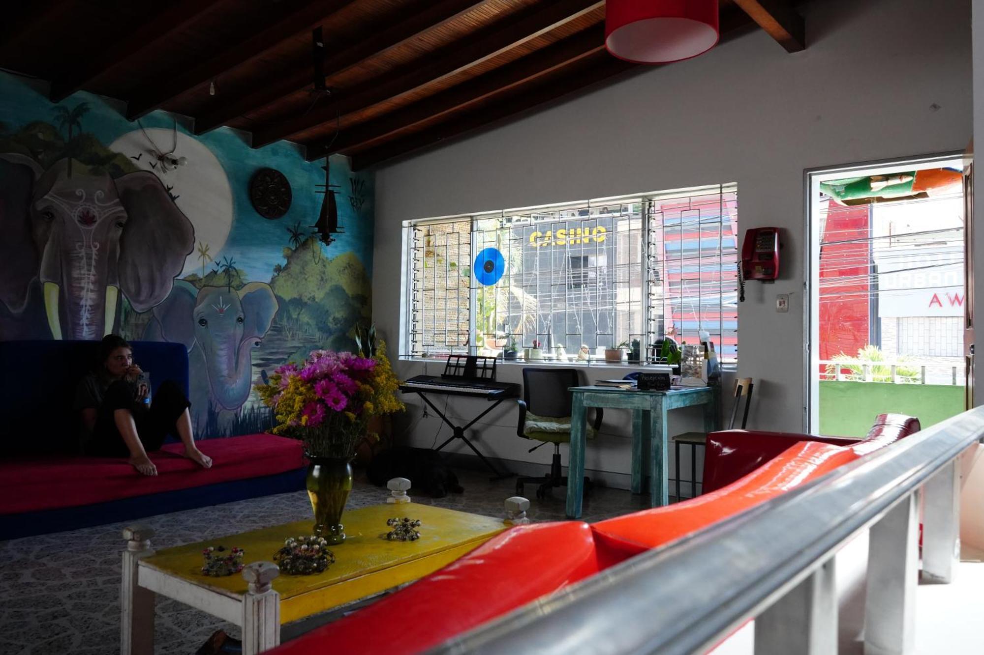Casa Almarita - Hostal, Bar Y Restaurante Medellín Kültér fotó